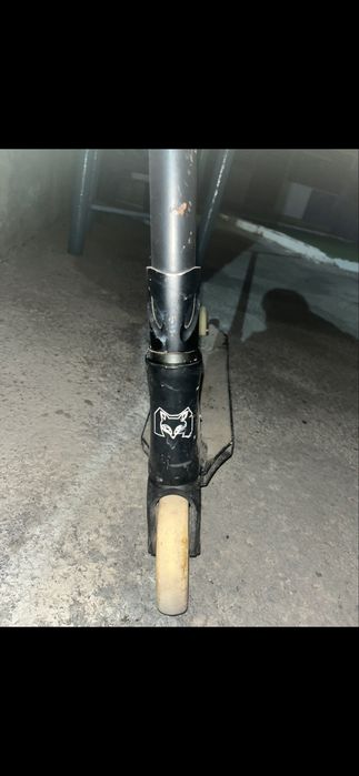 Продаю трюковой самокат limil LMT 01