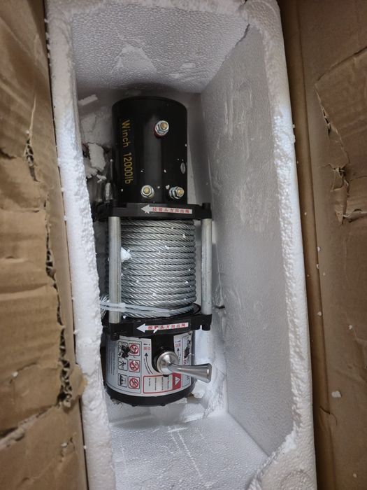 Лебедка на внедорожник, эвакуатор