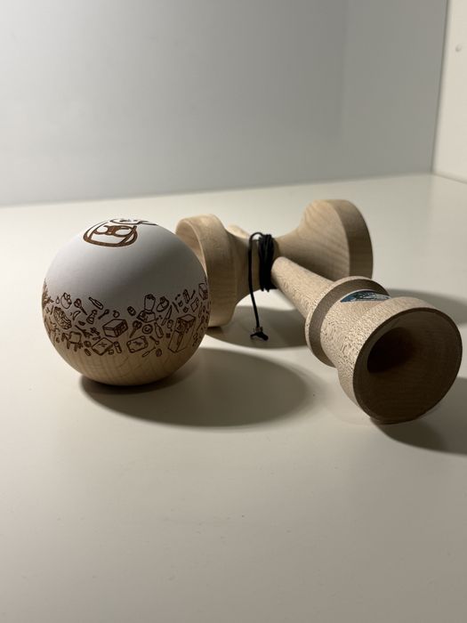 Kendama Miguel Erratic Squirrel Lambo Shape Maple
