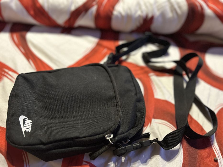 Borseta Nike originala ,noua ptr barbati