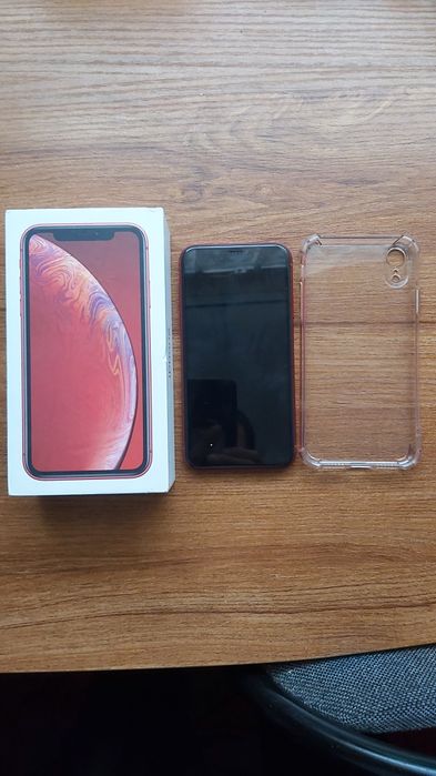 Айфон XR с памятью 64гб