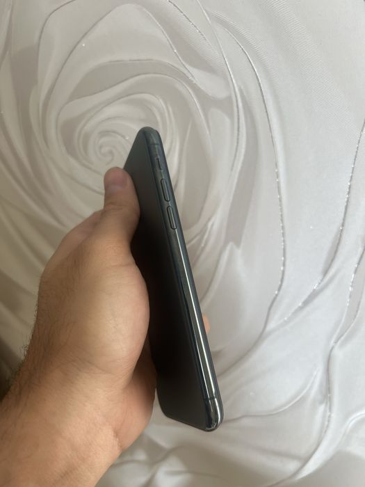 Продам IPhone 11 pro 64gb в отличном состоянии