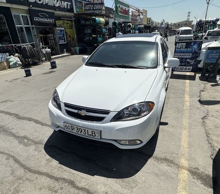 Chevrolet Gentra 2023/2024 Avtomat full pozitsiya