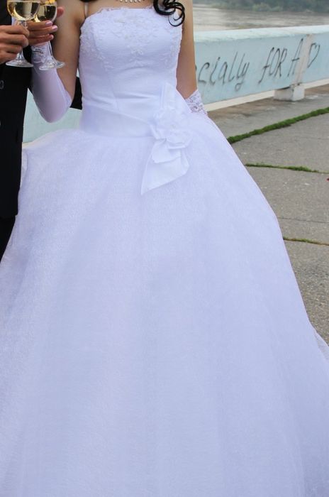 Свадебное платье