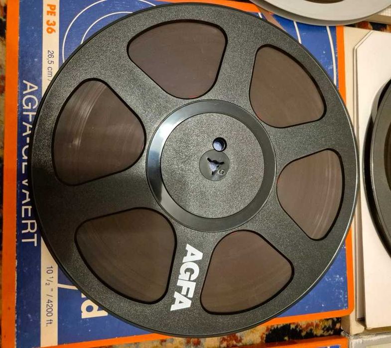 Vand Benzi, Role magnetofon din plastic 26,5 prindere trident.