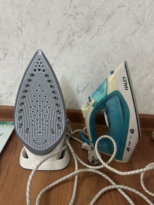 Продам хорошие Утюги рабочий Tefal