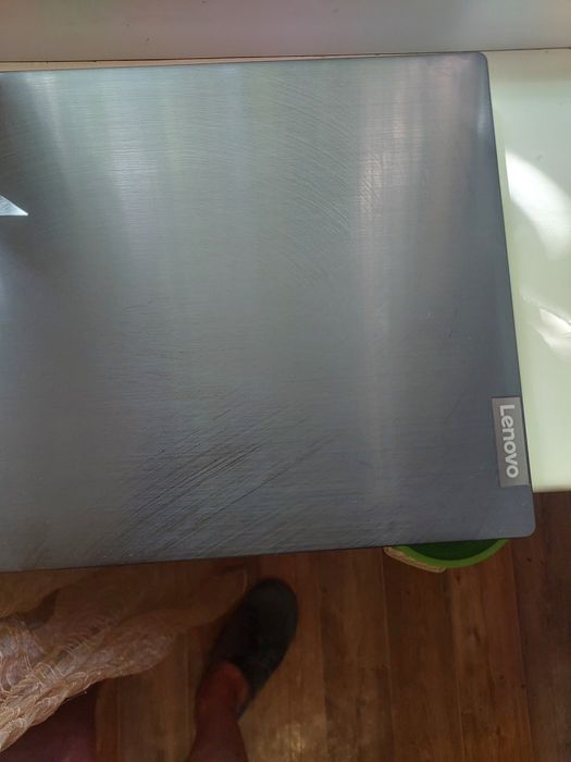 Ноутбук LENOVO отличный