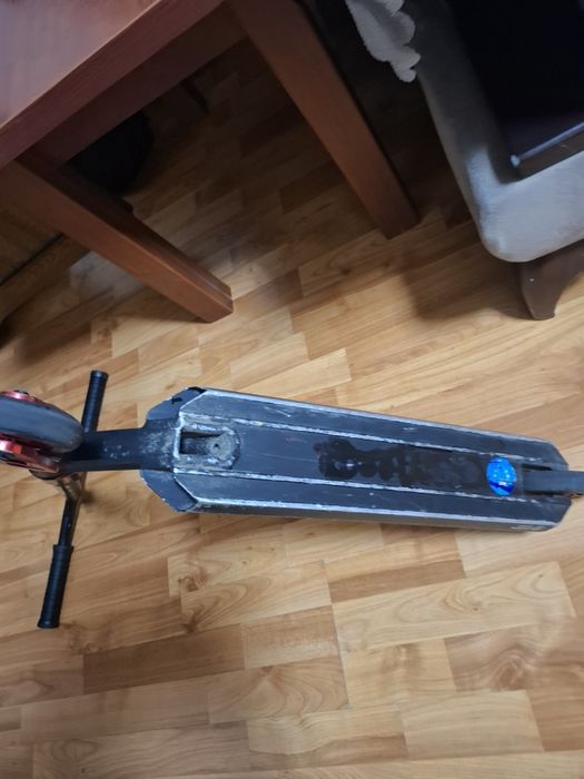 Трюковой самокат (Черно-красный custom / Oxelo)