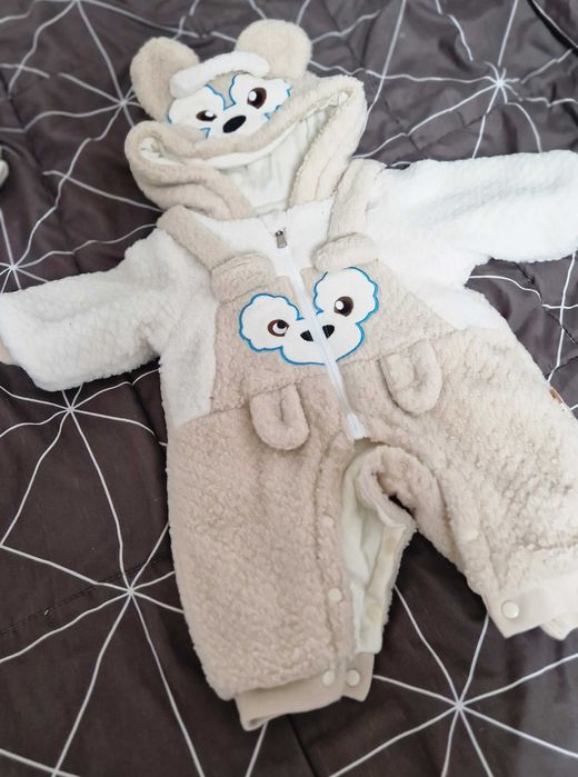 Продам детские комбинезоны