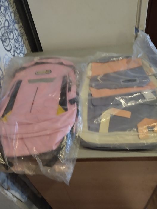 Рюкзак школьный новый  для девочек