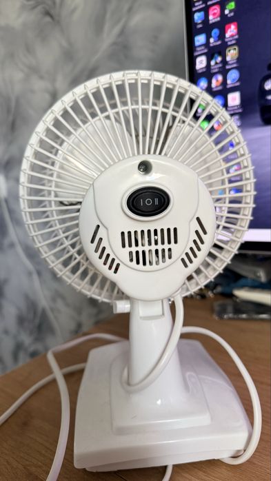 Настольный вентилятор Midea