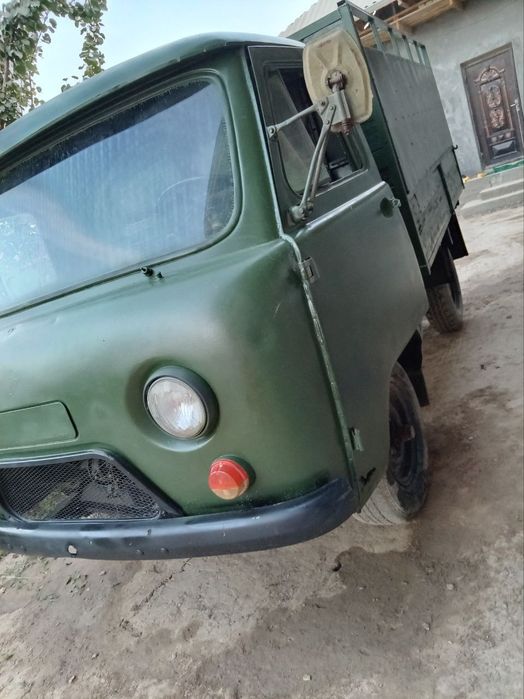 Uvazik yuk mashinasi