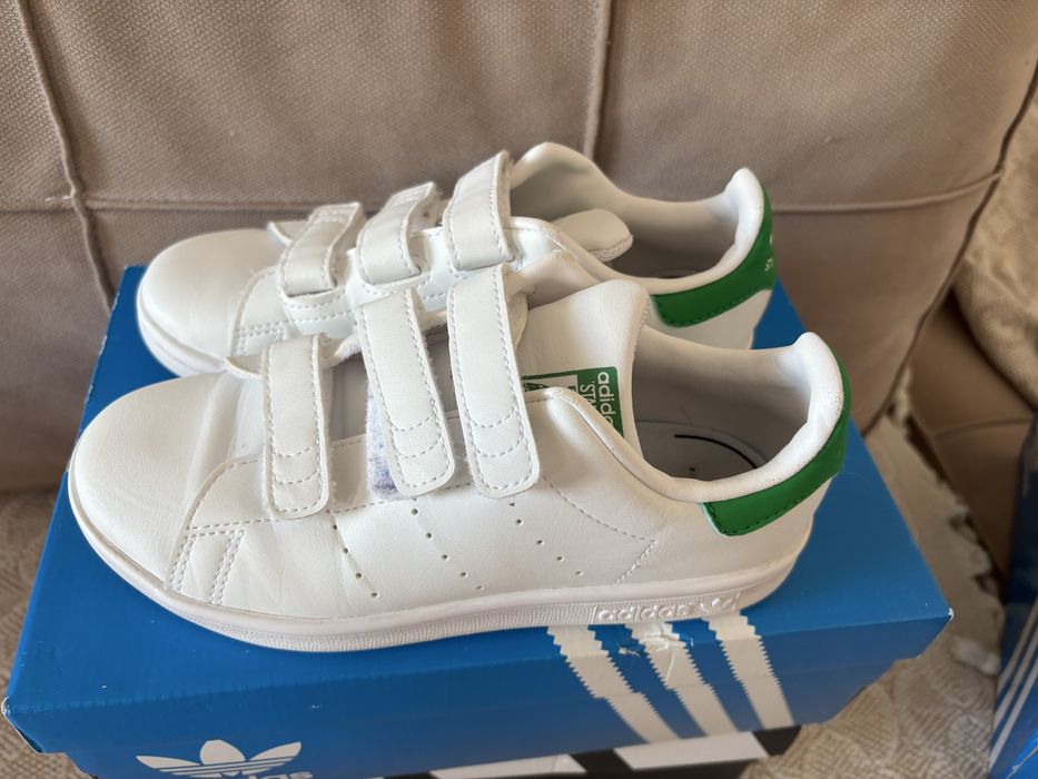Кеды от Adidas мальчику и девочке