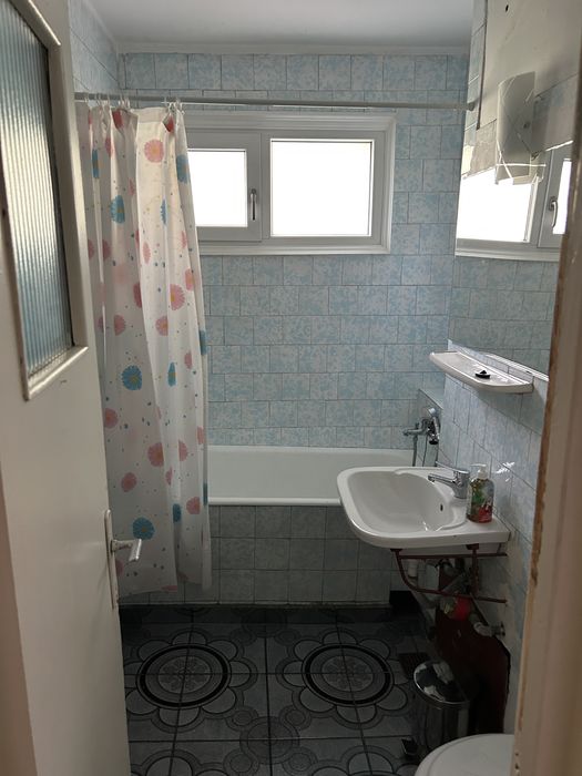 Apartament semidecomandat Brazda