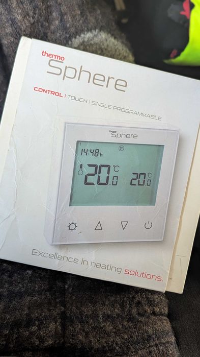 Termostate programator încălzire pardoseala electric noi sigilate