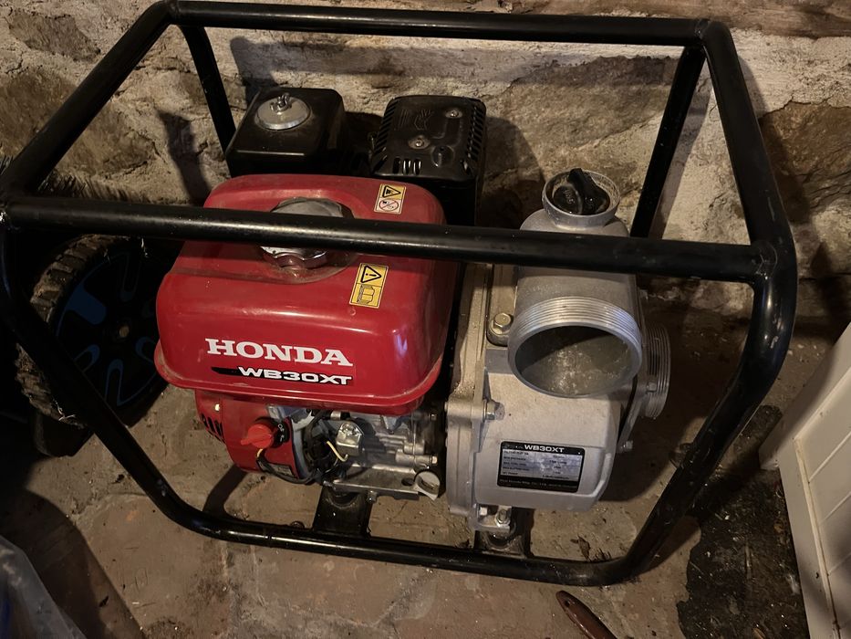 Бензинова водна помпа Honda WB30XT
