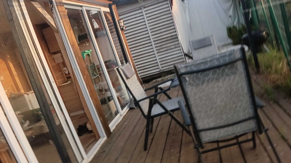 Продавам стационарна каравана