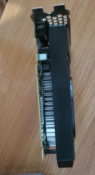 Продам GTX 1050TI