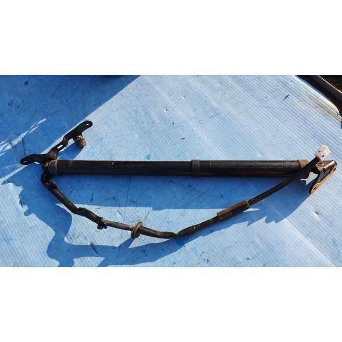 амортисьор багажник рав4 2018 десен