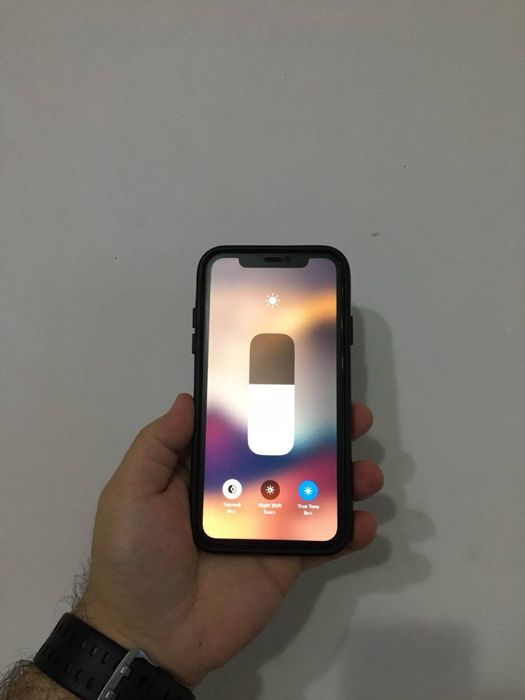 iPhone 11 128GB продам только