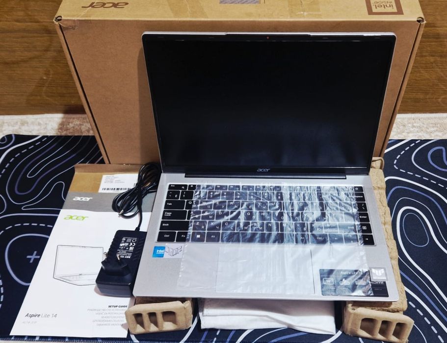 Acer Lite 14 N ssd256,ozu8, 2024-25!