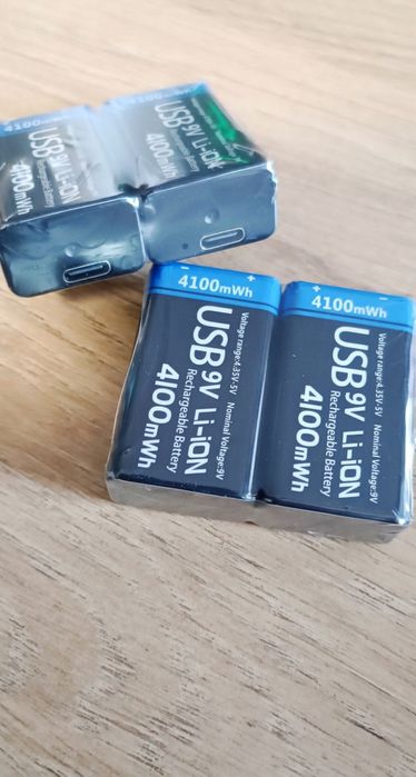 Презареждащи батерии АА / ААА / 9V / D