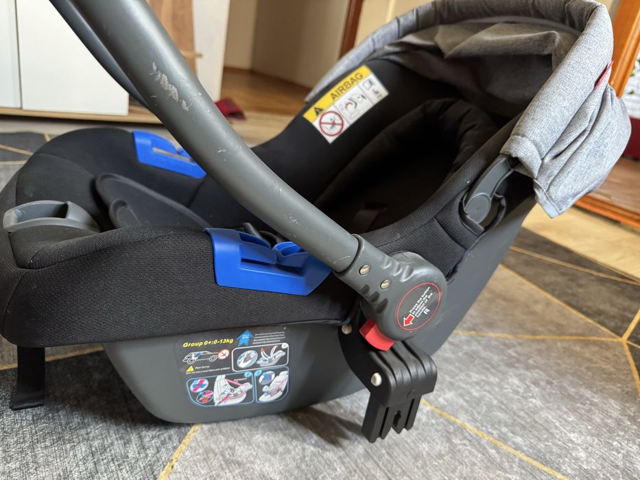 Продам автокресло 0-13кг