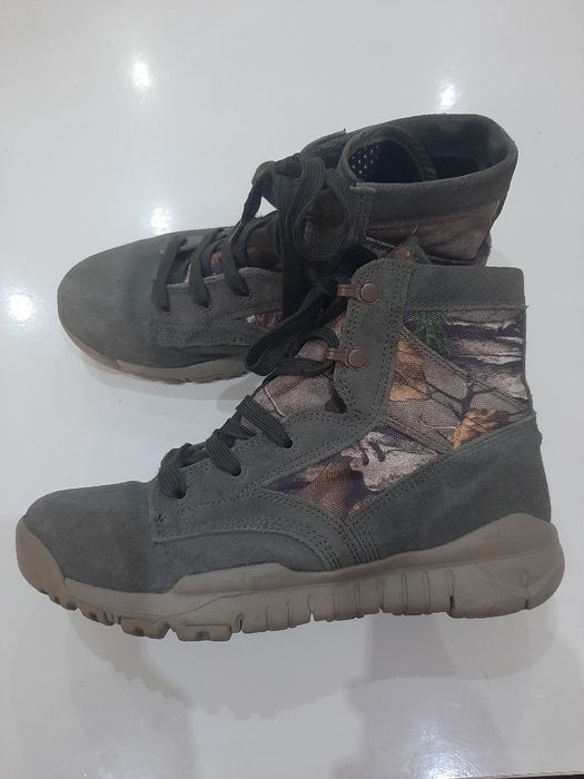 Дамски туристически боти Nike 38.5 номер