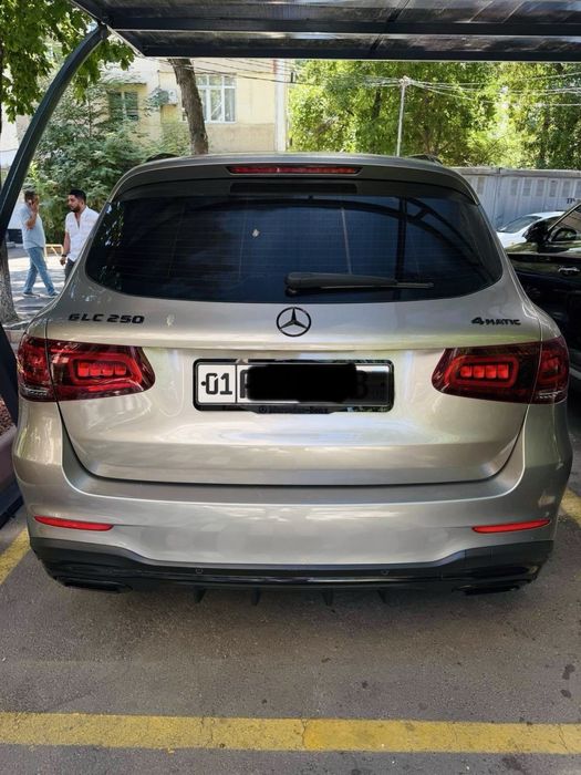 Mercedes Benz GLC250