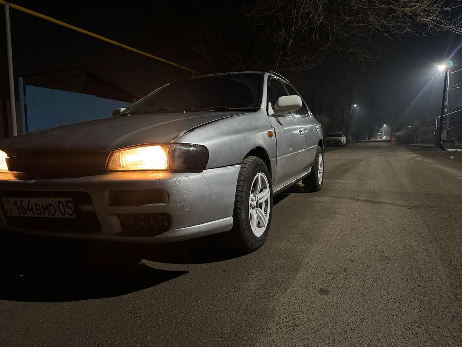 Subaru impreza GF