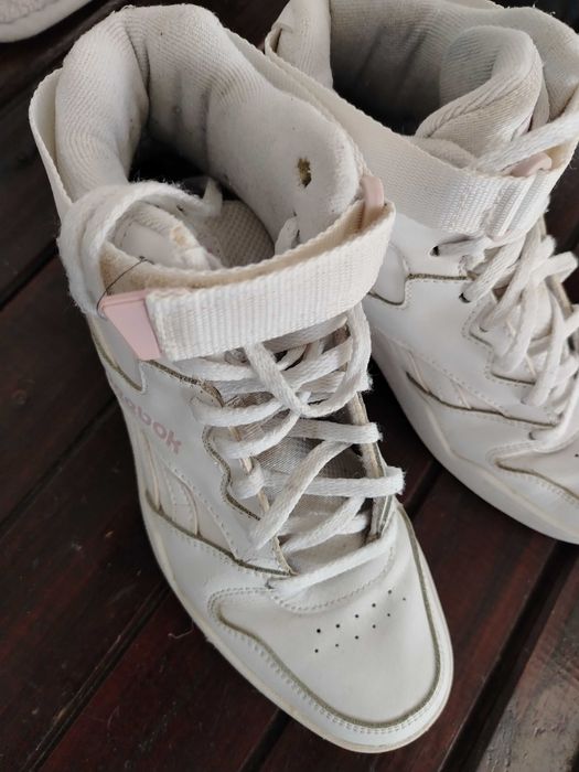 Маратонки адидас, 39,5номер, рейбук38, 5номер кожа