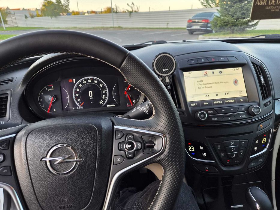 Vând Opel Insignia Sports Tourer (Break) — 2015 — 2.0 CDTI Euro 5 — Cutie Automată REPARATĂ TOTAL (Garanție Septembrie 2027)