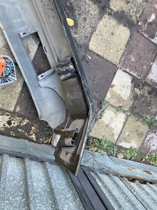 Продам бампер на w 124