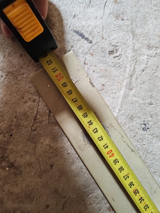 Vând lot de 18 bride 52 cm lungime 6 cm lățime plus șuruburile cu piuliță.Ideale pt garduri din Bușteni etc.