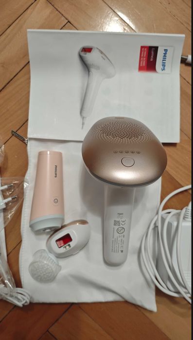 Epilator IPL Philips Lumea Advanced BRI922/00 + Perie facială.
