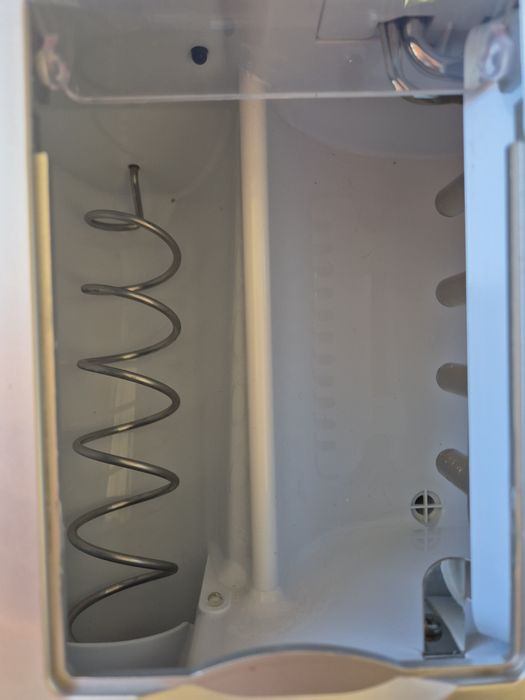 Ледогенератор/машина за лед