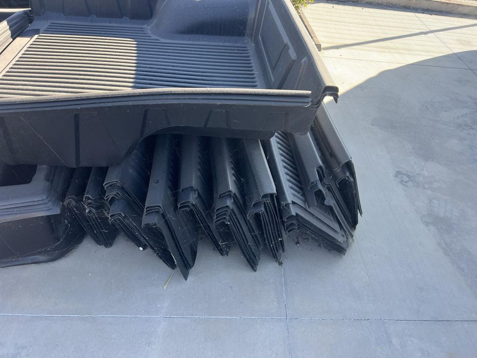 Легени, вани, корита за пикапи