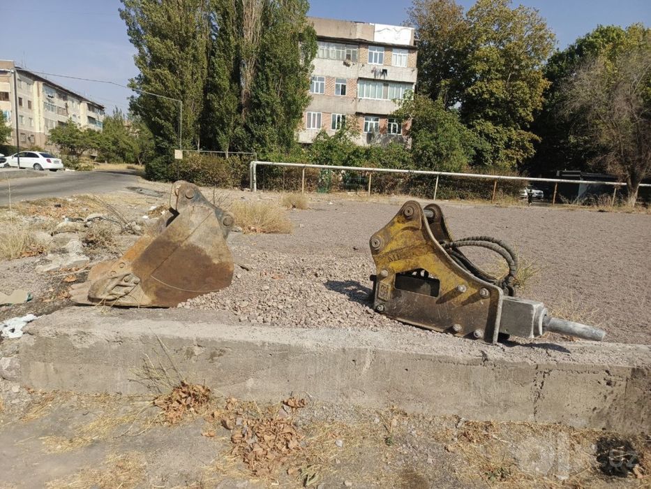 Ekskavator sotiladi Hyundai Robex