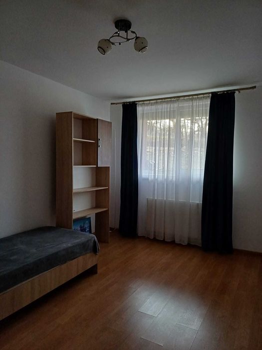 Apartament de închiriat
