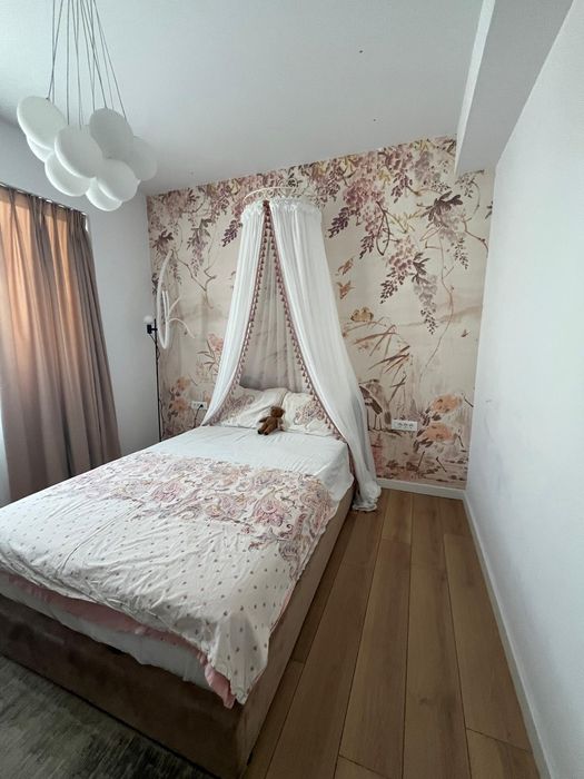 Baldachin dormitor fetita