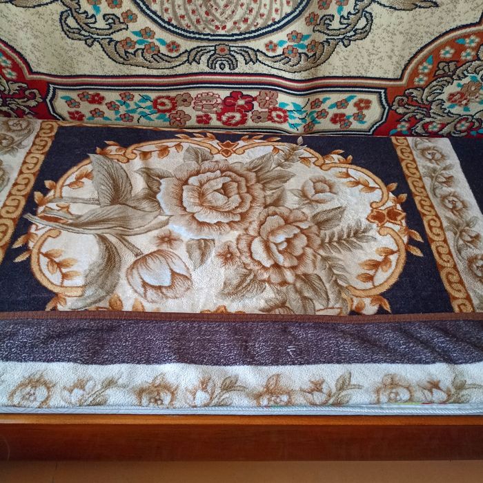 Продам кровать (90 на 190 см), мебель, для дома.