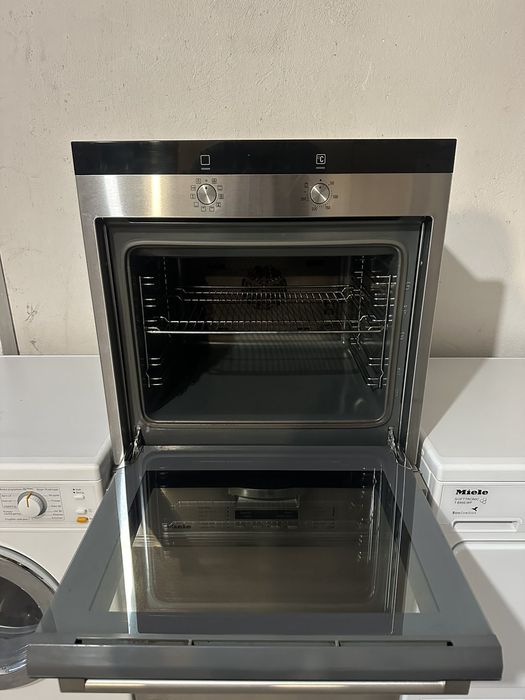 Фурна +гаранция. SIEMENS. Конвекция.  Безплатна доставка за София