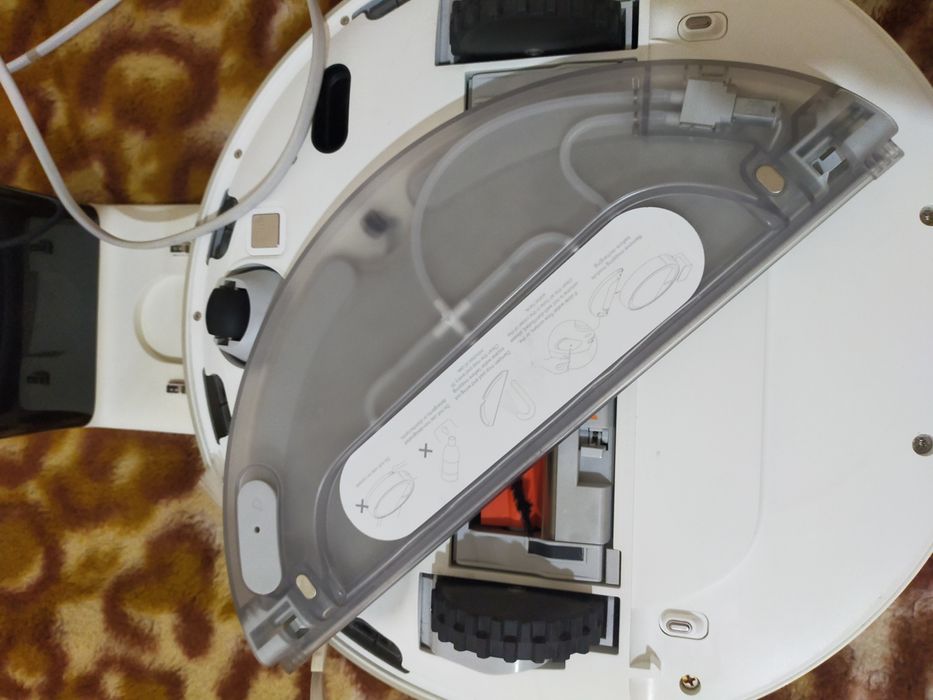 Продаю робат пылесос