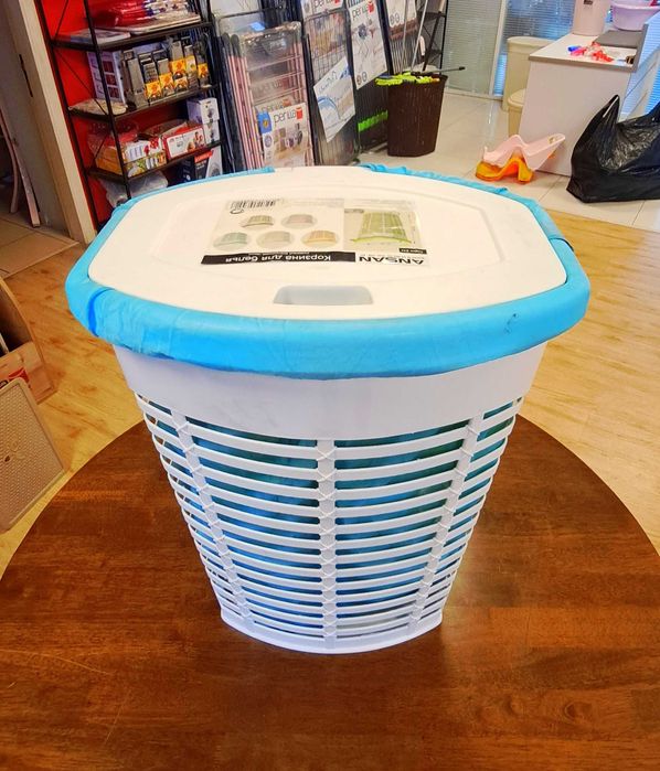 Корзина для белья с крышкой