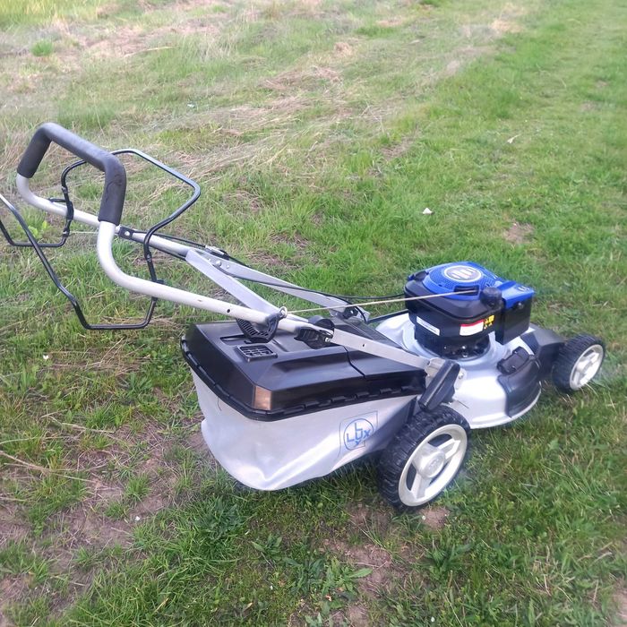 Masina gazon / iarba