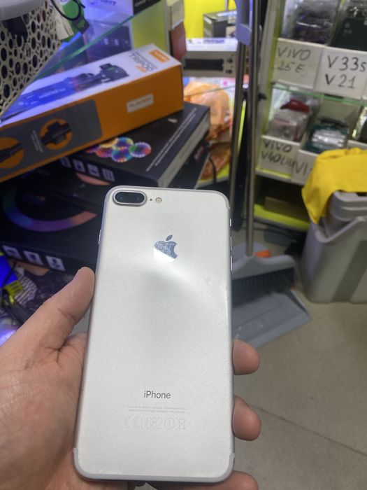 Продам iphone 7 plus