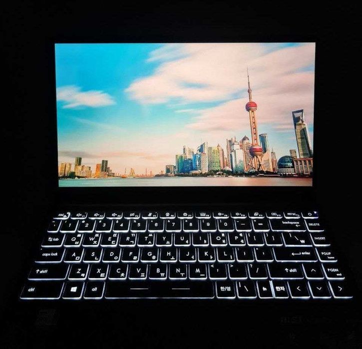 MSI Modern 14  Intel Core i5-1135G7 (2.40GHz, 4 yadro, 8 oqim)