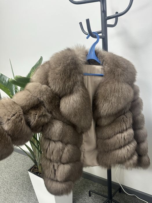Шуба из песца цвета под куницу