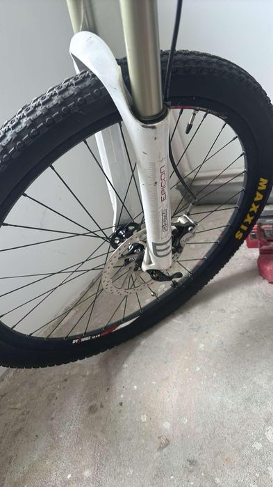 Bicicleta adusa din Germania