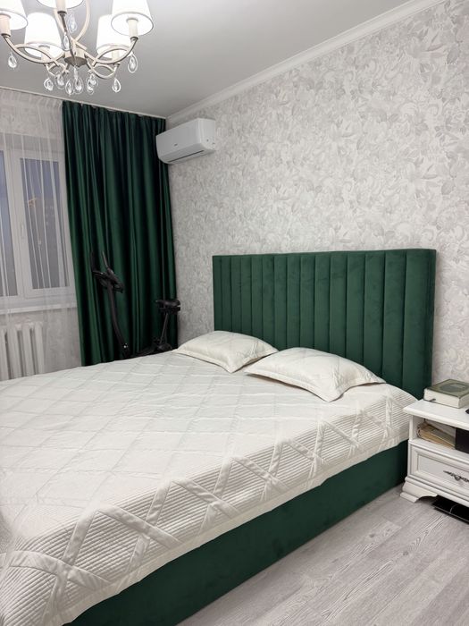 Продам двухспальную кровать